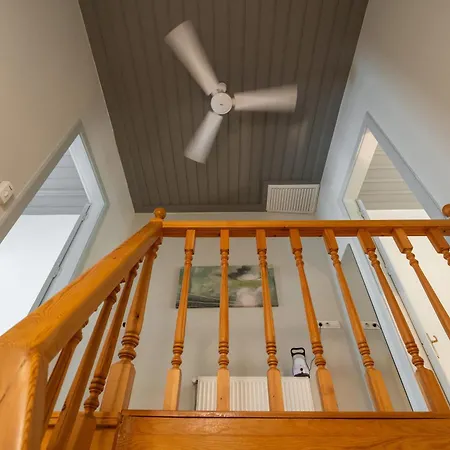Beautifully Renovated House W 3 B-rooms @ Cihangir Estambul