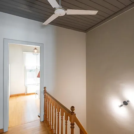 Beautifully Renovated House W 3 B-rooms @ Cihangir Apartamento Estambul