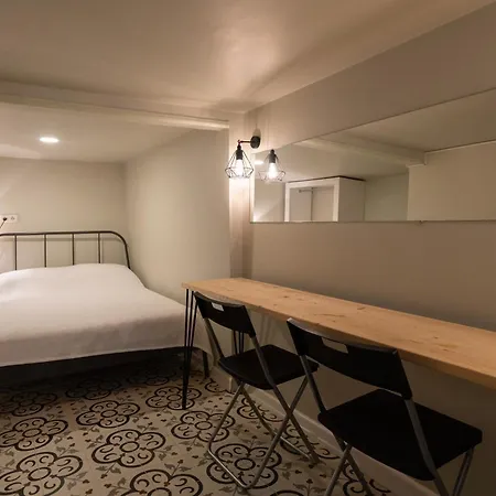 Beautifully Renovated House W 3 B-rooms @ Cihangir Apartamento *