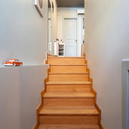 Apartamento Beautifully Renovated House W 3 B-rooms @ Cihangir *