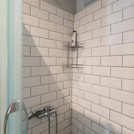 Beautifully Renovated House W 3 B-rooms @ Cihangir Estambul